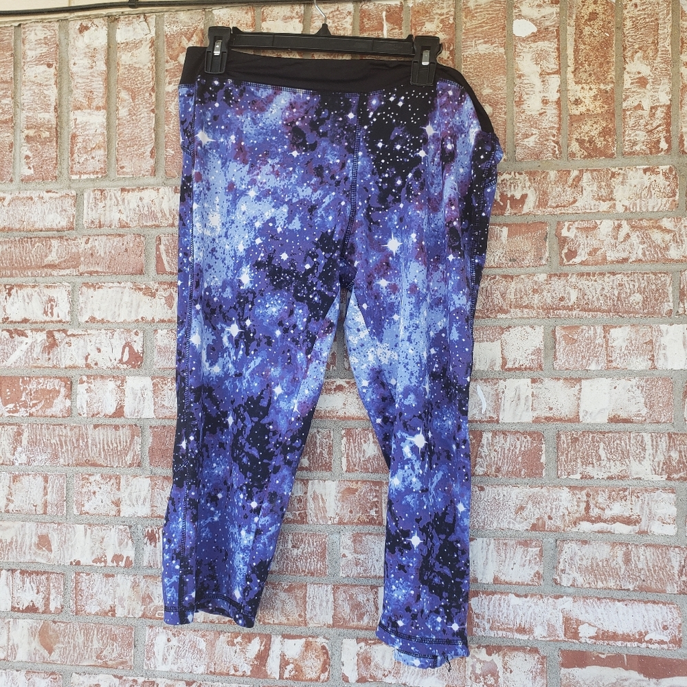 Aviva leggings yoga exercises pants